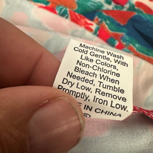 Vintage Abstract Print Button-Up Blouse Size S Polyester Red/Green - Picture 6 of 6